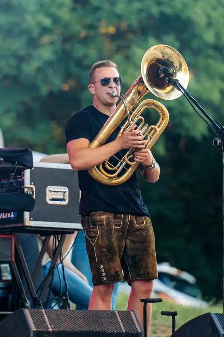 Daniel Ota, bariton in klaviature